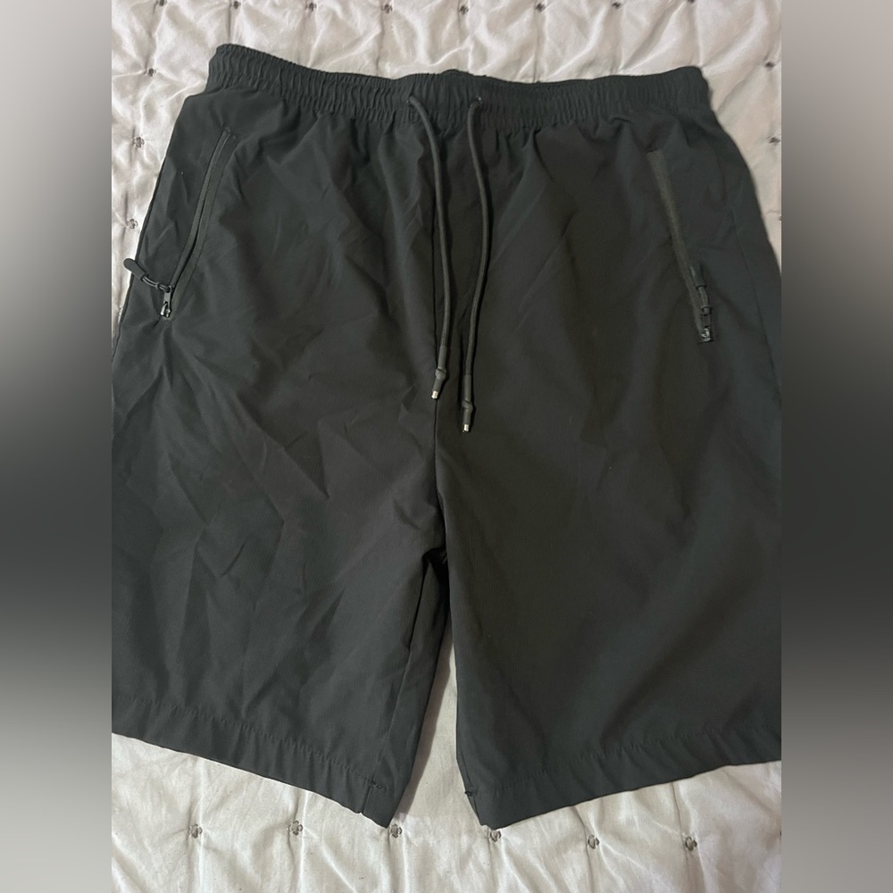 Nomad Black shorts